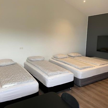 4 Person Room With Private Entrance And Bathroom Keflavík Exterior foto