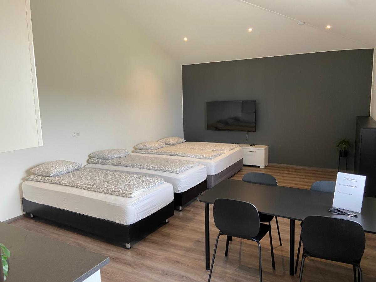 4 Person Room With Private Entrance And Bathroom Keflavík Exterior foto